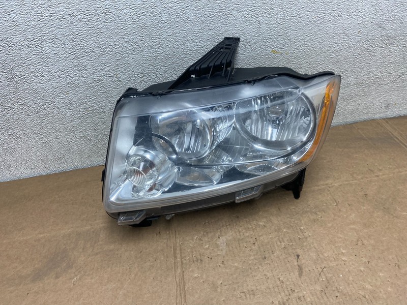 2011 to 2013 Jeep Grand Cherokee Halogen Left Driver Lh Headlight Oem Y5621 DW