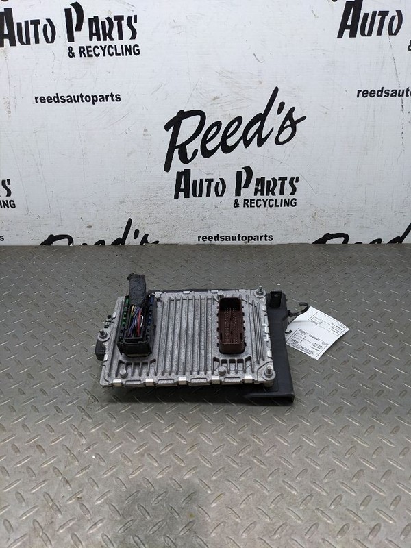 Engine ECM Electronic Control Module 3.6L Fits 16-17 200 1106807