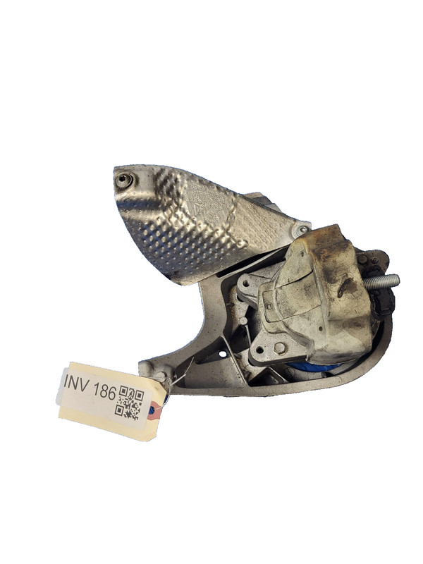 Used Oem Porsche Passenger Engine Mount Bracket for 2015-2018 Macan S 3.0L AWD