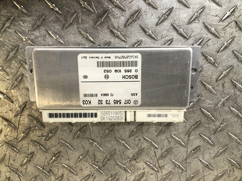 98-00 Mercedes W202 C280 ABS Anti Lock Brake Control Module Unit 0175457332