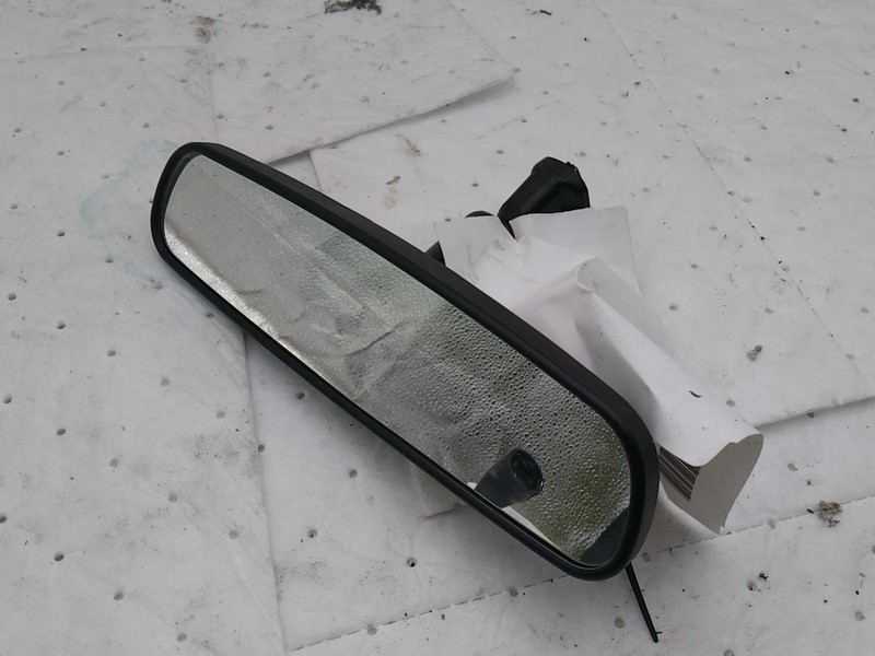 Used Front Center Interior Rear View Mirror fits: 2021 Honda Cr-v w/automatic di