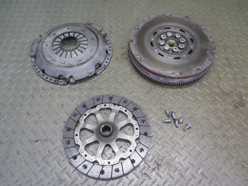 97-99 PORSCHE BOXSTER 986 2.5L MANUAL TRANSMISSION CLUTCH FLEX PLATE FLYWHEEL