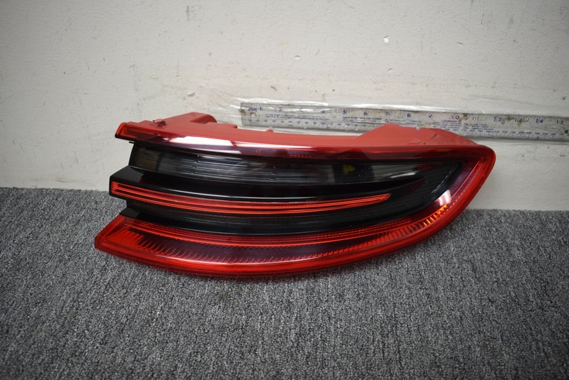 2015-2018 PORSCHE MACAN S TAIL LIGHT FACTORY OEM