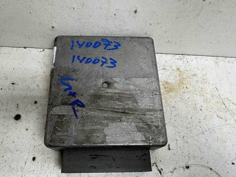 2001 ONLY!! Mazda 626 2.0L Auto Engine Computer Control Module Ecu Ecm Pcm