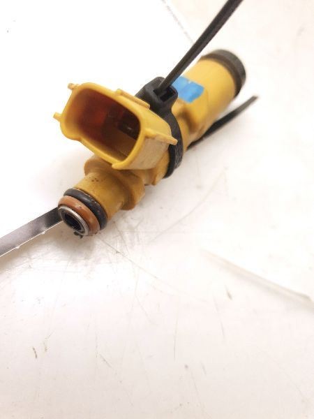 00 01 02 03 04 05 TOYOTA CELICA 1.8L FUEL INJECTOR