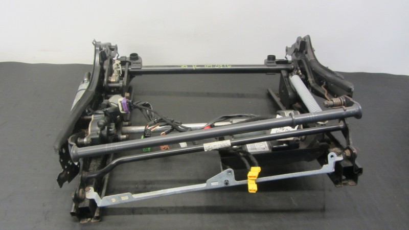 03-09 MERCEDES W209 CLK500 CLK320 CLK550 SEAT TRACK W MOTOR RIGHT OEM 92916