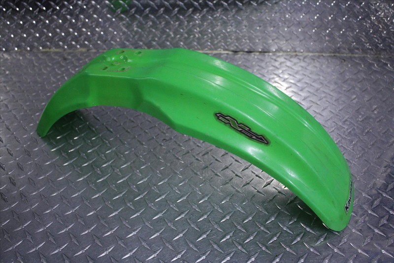 1994 KAWASAKI KX 80 WHEEL FRONT FENDER #1 OEM KX80 94