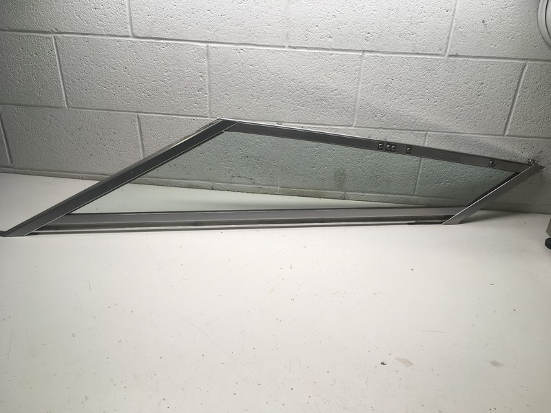 Z7 Genesis Boat Windshield Passenger Side Port Side
