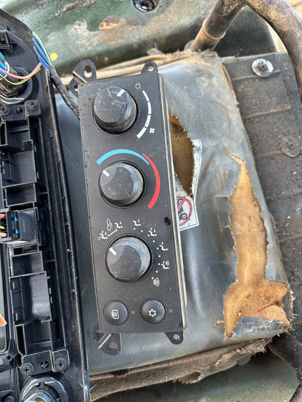 08-11 DODGE RAM 1500 2500 3500 DAKOTA OEM HEATER AC A/C CLIMATE CONTROL PANEL