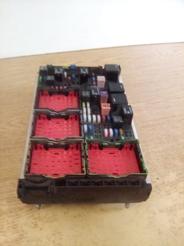 Peterbilt Paccar P27-1147-0200 PDC NGP Cab Fuse Assembly "READ DESCRIPTION"
