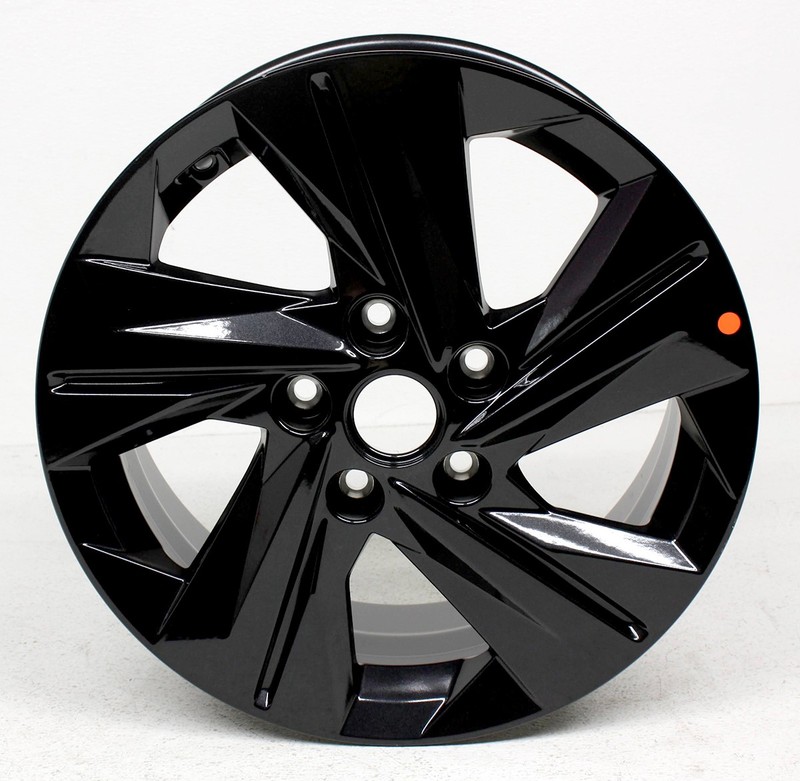 OEM 16 Inch Wheel For Hyundai Elantra 52910-AB200 Scuffs and Scratches
