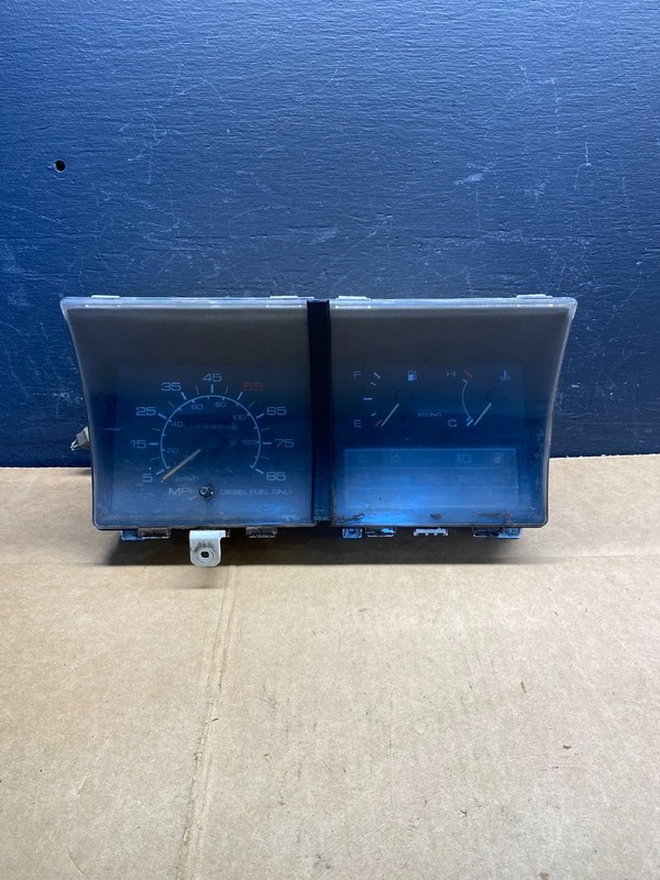 1988 to 1993 Isuzu Npr Speedometer Cluster Instrument Gauges AD3695 DG