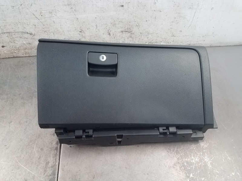 2015 Subaru WRX STi Glove Box #0578 G7