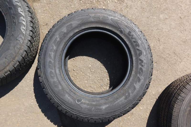 Goodyear Wrangler 245/75R17 Single Tire