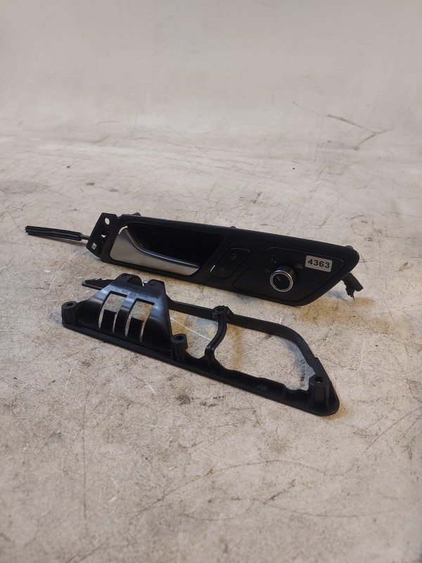 2011-18 Jetta Front Left Interior Door Handle Assembly 5C6837197A DRIVER