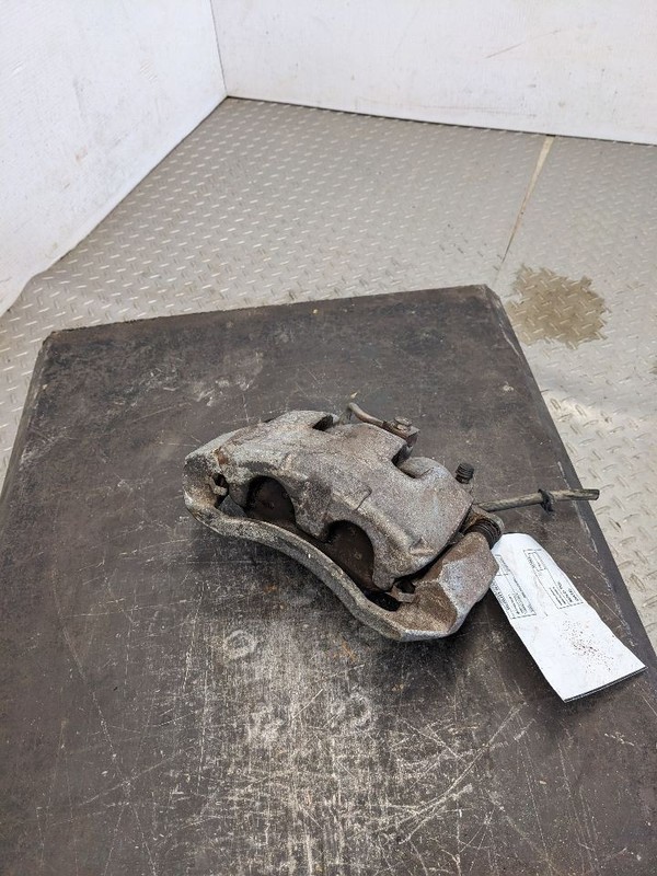 Passenger Caliper Classic Style 5 Lug Wheel Fits 12-24 DODGE 1500 PICKUP 1184199