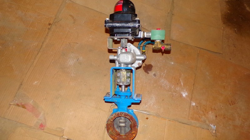 Jamesbury 815W-11-2236-MT Body w/ Accord Ultra Switch Head AX121000 Assembly