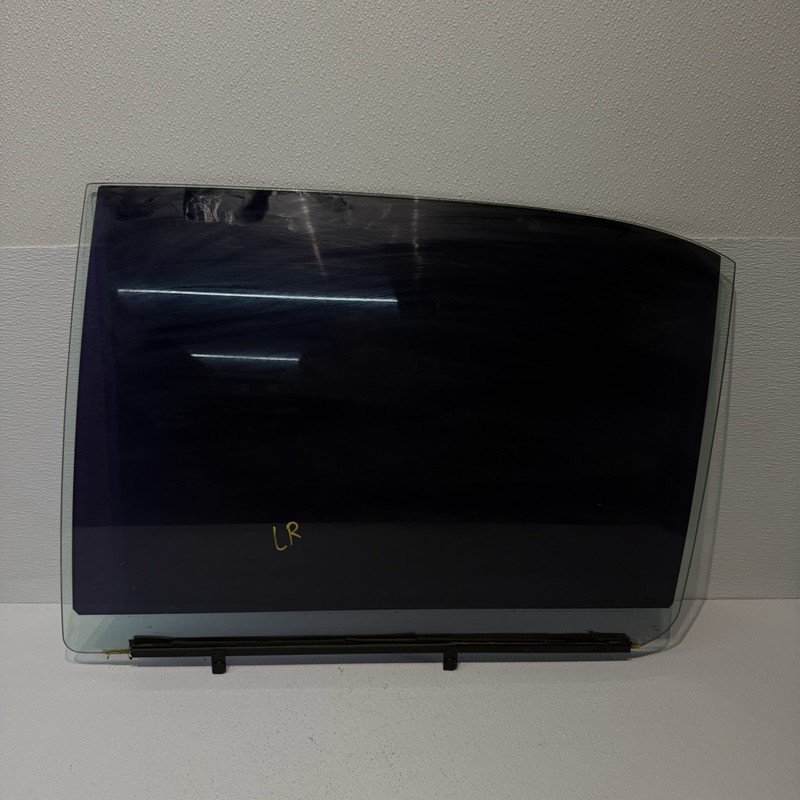 01-06 LEXUS UCF30L LS430 REAR LEFT DRIVER DOOR GLASS WINDOW OEM