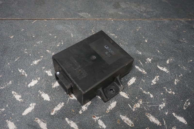 2002 Mountain Cat Arctic Cat Snowmobile OEM Electrical CDI Module Unit Box