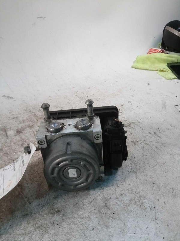 2016 Subaru WRX ABS Hydraulic Assembly OEM Blue 101K Miles NJ25-16045-406105