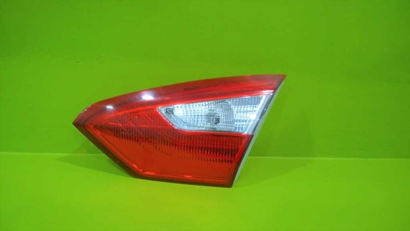 12 13 14 FOCUS PASSENGER RIGHT LID MOUNT TAILLIGHT LAMP OEM 3112-56