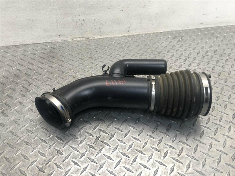14-17 DODGE JOURNEY AIR HOSE 3.6L OEM