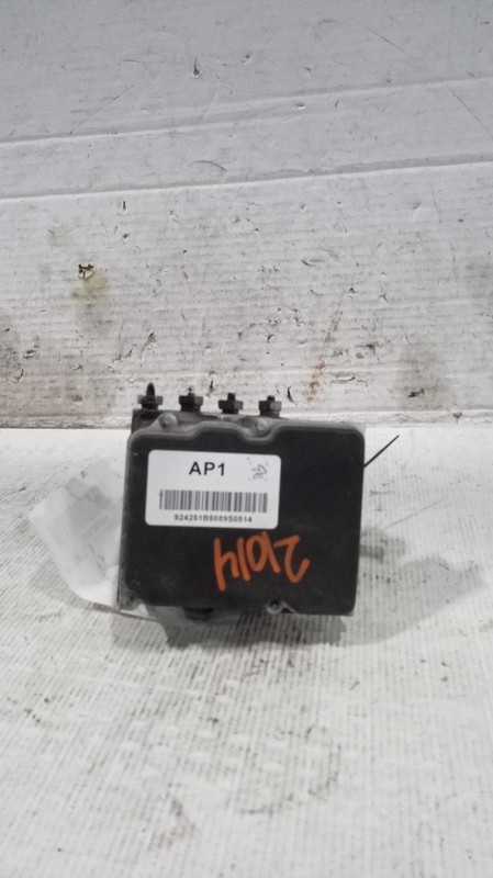 2015 Chevrolet Camaro ABS Pump and Motor Assembly OEM 81K Miles NJ25-21014
