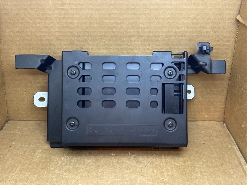 2010 - 2014 Subaru Legacy Outback Harman Kardon Sound Amplifier 86221AJ11A