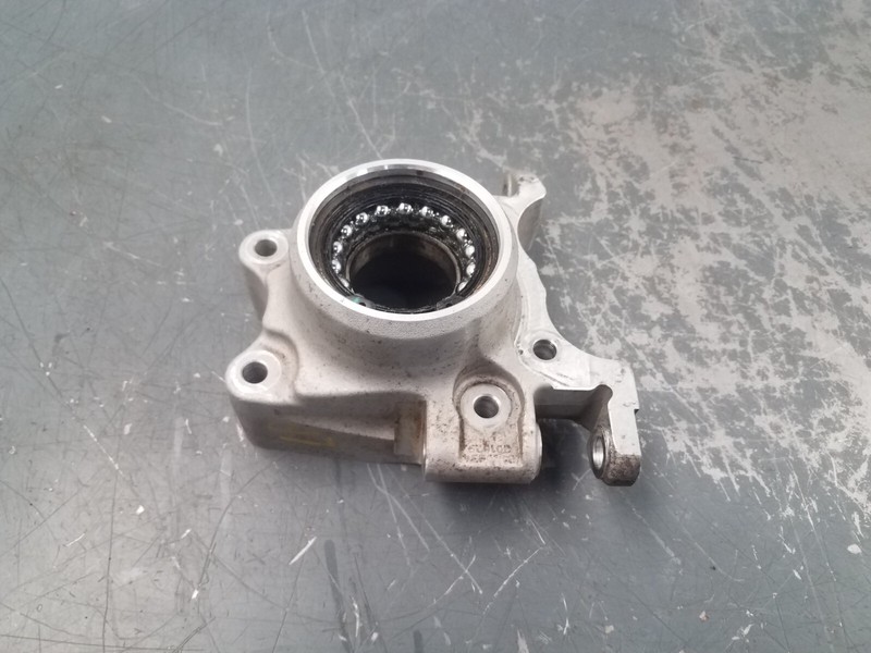 #9967 K4 - 2021 19 20Polaris RZR XP 1000 Left Rear Carrier Bearing