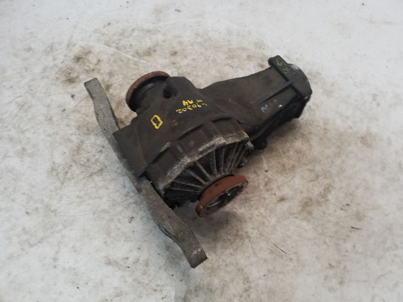 Differential Carrier Rear Axle Convertible 3.0L Fits 02-06 AUDI A4 673729