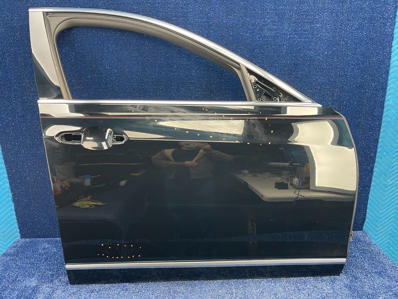 2016-2020 Cadillac CT6 Front Right Passenger Side Door Shell OEM Stellar Black