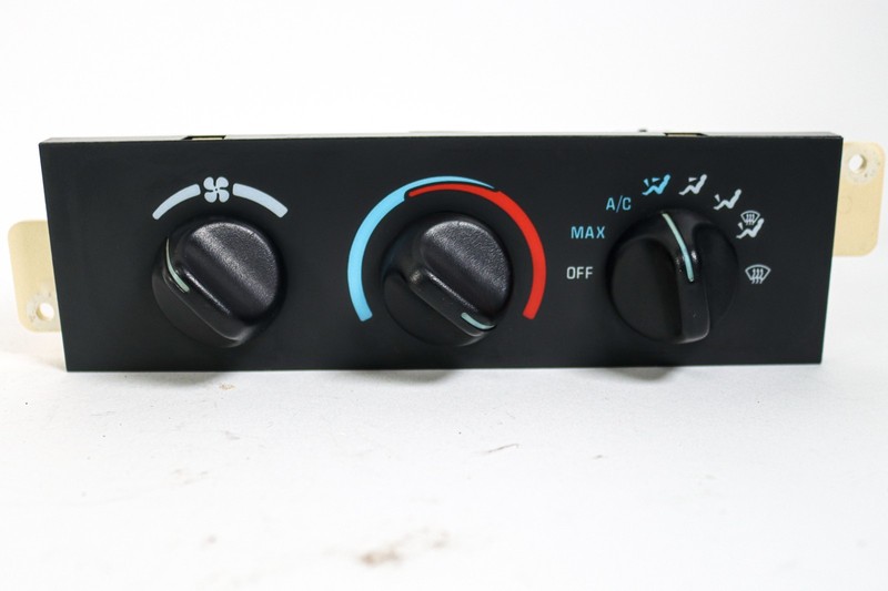 97-99 Chevy Camaro Temperature HVAC Control W/O Rear Defrost 16216461 *USED*