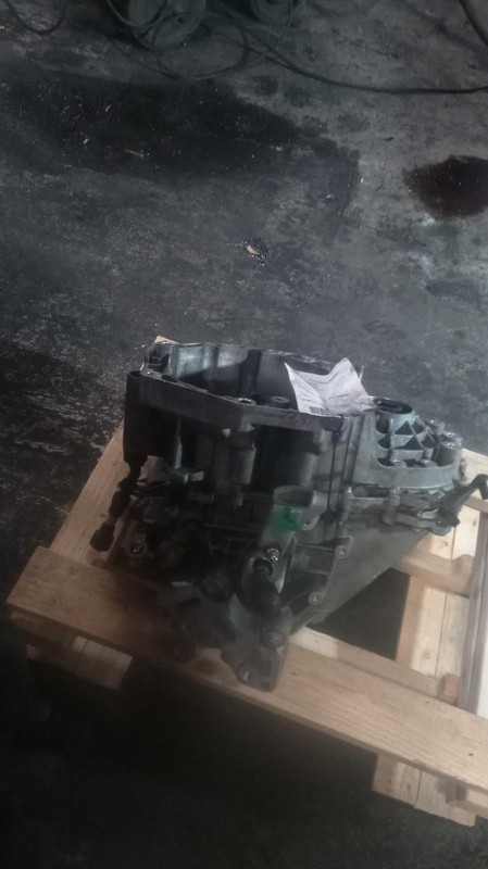 2015 Jeep Renegade Manual Transmission Assembly 4WD 128k Miles OEM Black