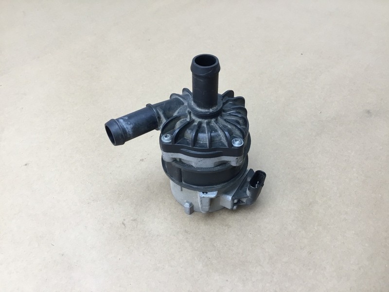 11-12 Fisker Karma 2012 2.0L Auxiliary Coolant Water Pump ;:Y