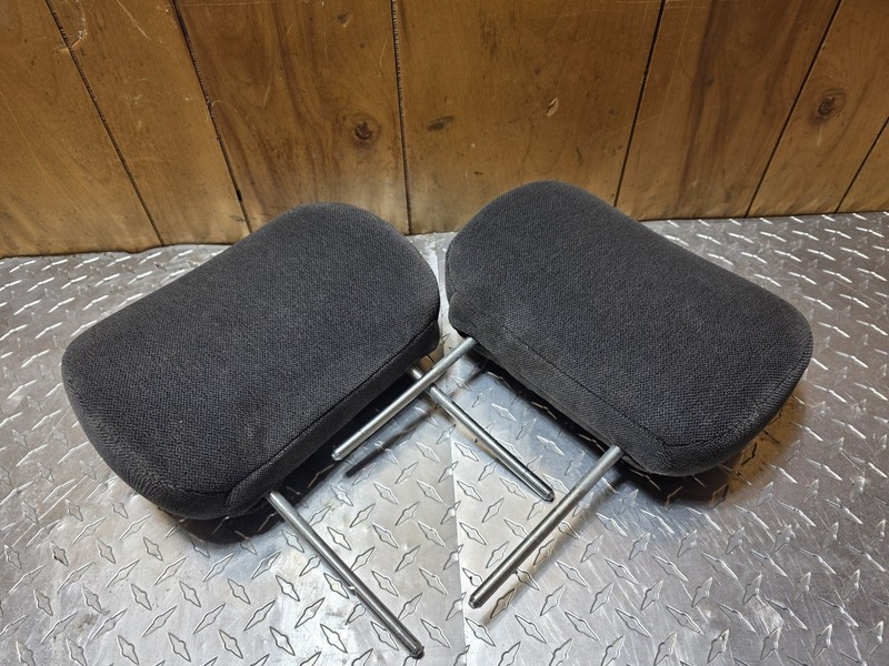 02-09 Chevrolet Trailblazer RH LH Front Headrest Head Rest Oem Tested