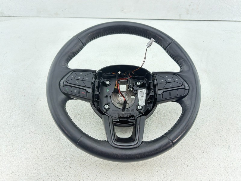 2017-2018 JEEP RENEGADE DRIVER STEERING WHEEL W/AUDIO CRUISE CONTROL SWITCH OEM