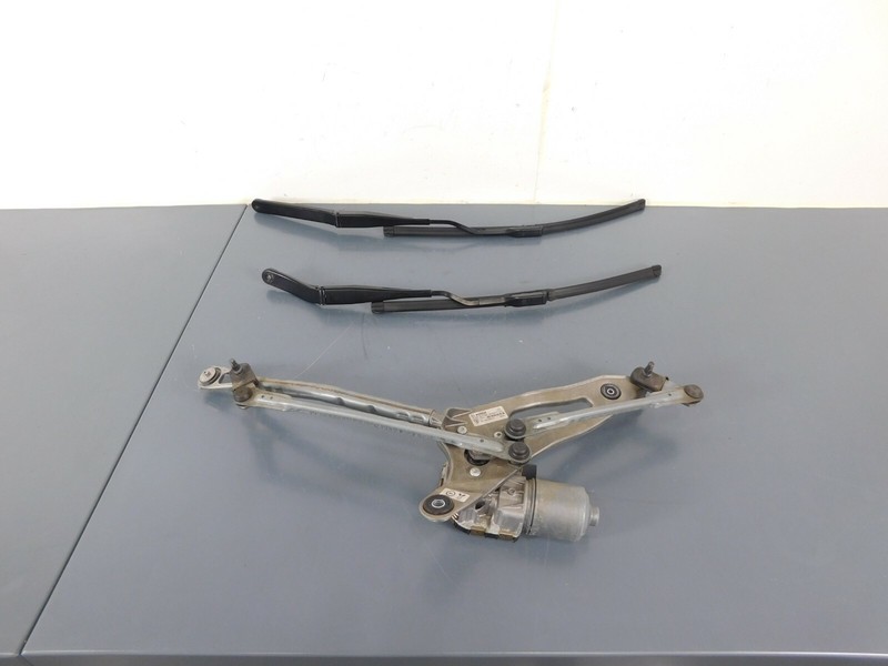 2016 13 14 15 16 Porsche 981 Cayman GT4 Windshield Motor / Arms #2049 B1