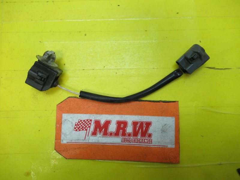 WIRE HARNESS END off OIL PRESSURE SENSOR SWITCH for 00 01 02 03 04 05 MR2 SPYDER
