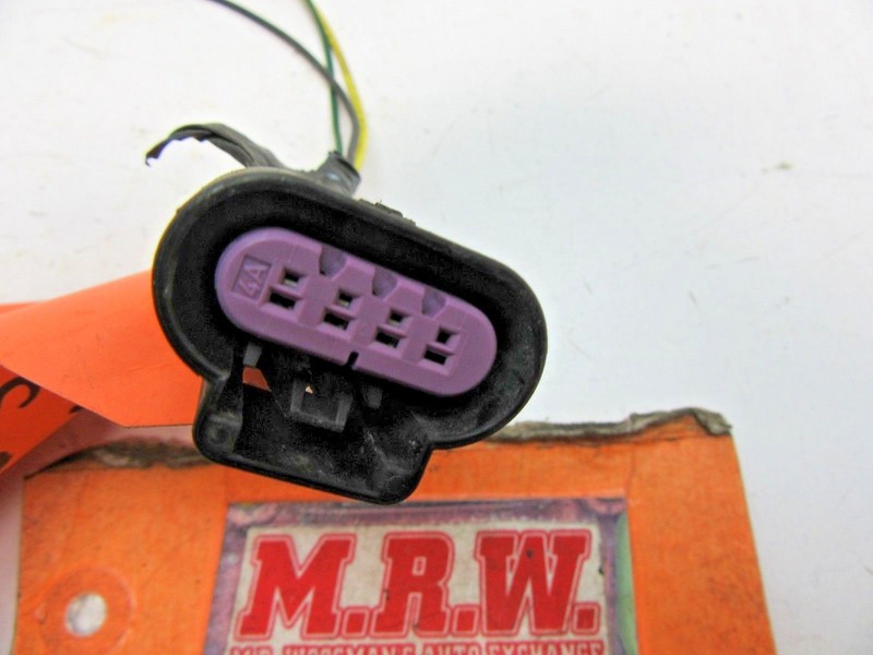 FITS WIRE PLUG CONNECTOR PIG TAIL OFF MAIN PLUG HEAD LIGHT HEADLIGHT LEFT RIGHT