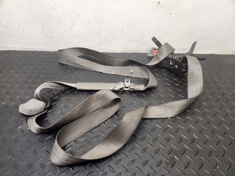 00-02 Chevrolet Astro Van RWD Front Left Driver Belt Retractor Tan OEM 88951019