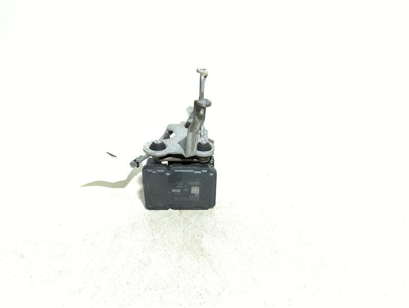 2014 Mercedes-Benz SLK ABS Hydraulic Assembly OEM 1724314412 43000 Miles