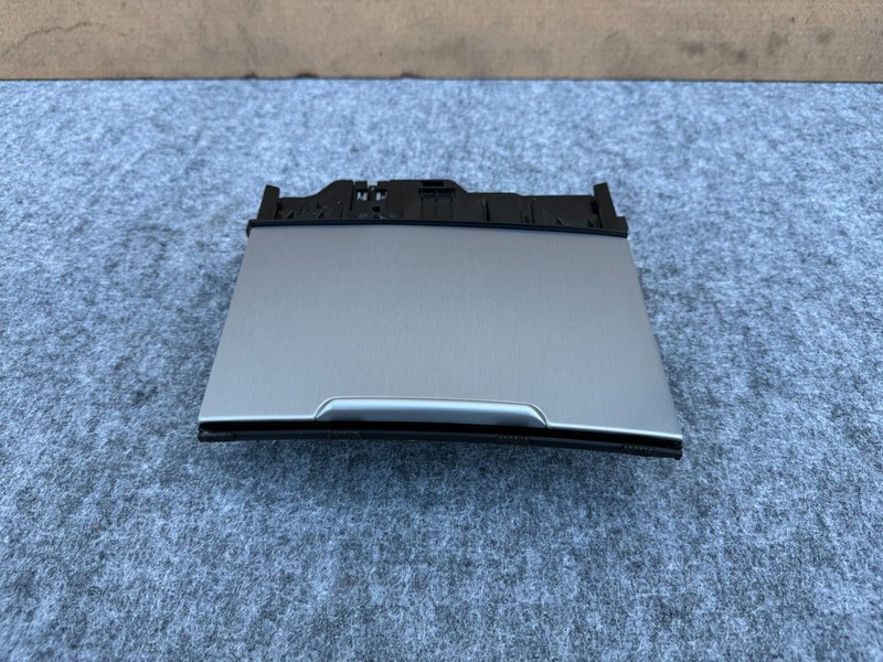 KIA STINGER 18-23 OEM CENTER CONSOLE ASHTRAY AUX USB CIGARETTE LIGHTER INSERT
