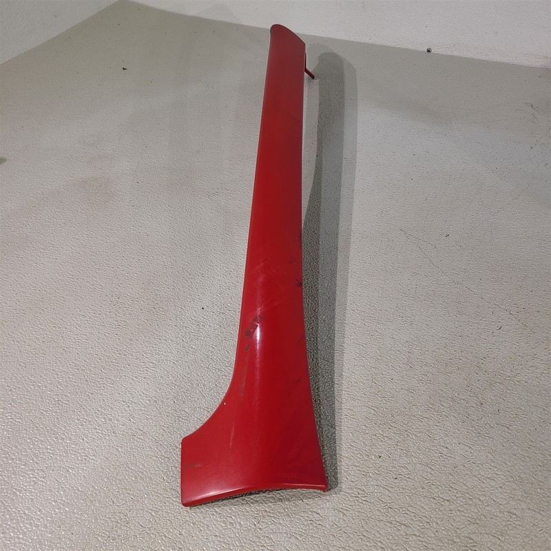 94-98 Mustang Convertible Rh Exterior A-Pillar Windshield Trim Passenger Aa7477