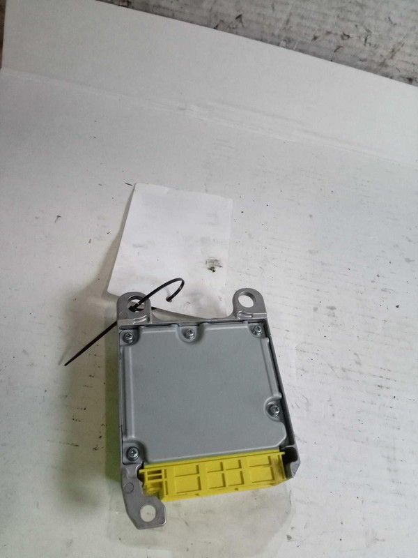 Used Air Bag Module fits: 2016 Toyota Rav4 Air Bag VIN F 5th digit air bag under