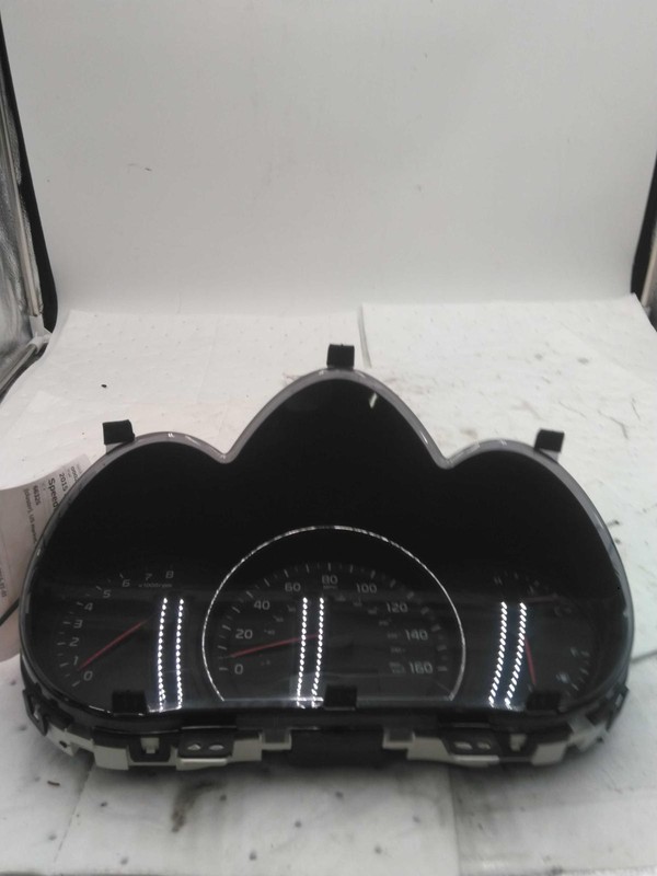 2015 KIA Sorento Speedometer Gauge OEM Silver 97K Miles NJ25-27021-688306