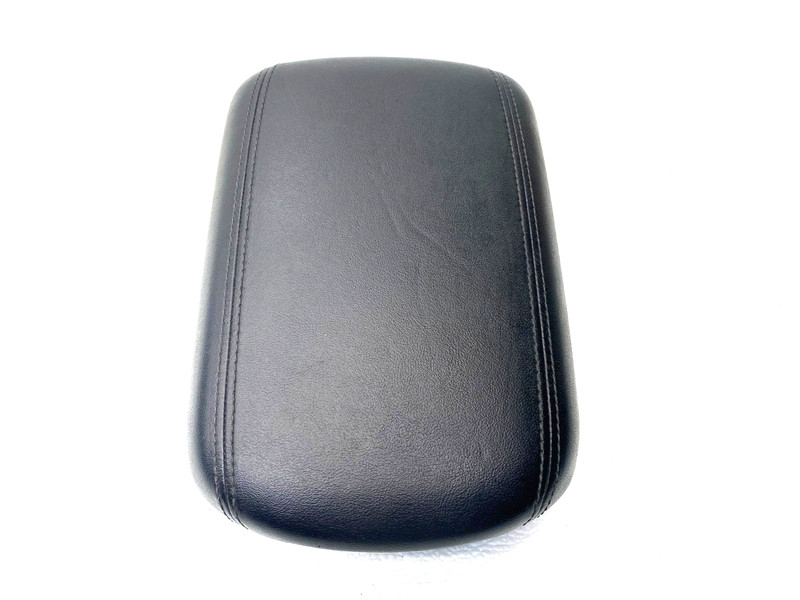 21-23 KIA SELTOS CENTER CONSOLE ARMREST COVER LID OEM #A0.65