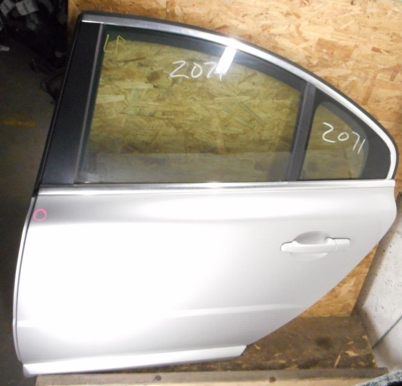 2007-2016 Volvo S80 Door Assembly Rear Driver Left OEM Silver