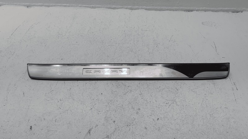 2018-2024 TOYOTA CAMRY FRONT RIGHT PASSENGER SIDE DOOR SILL SCUFF PLATE TRIM OEM