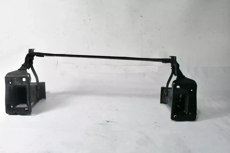 06-10 Mercedes W251 R500 R350 R63 Lower Radiator Tie Bar Support w/ Brackets OEM