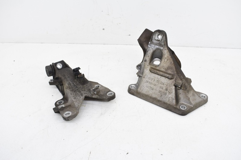 2007 BMW E92 328i N51 Engine Mount Bracket Set Pair Left Right OEM KW79